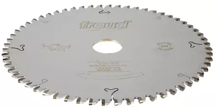 SIRKKELINTERÄ 210X2,8X30MM Z60 ALUMIINILLE - Pyörösahanterät - 1032 - 1