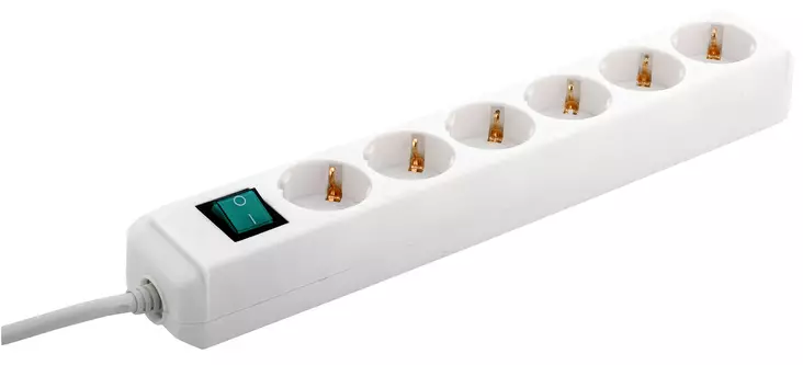 JATKOJOHTO 6-OS 3M VALKOINEN KYTKIMELLÄ - Jatkojohdot, kelat ja tarvikkeet - 1193 - 1